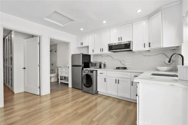 2129 N Pepper Street, Burbank, CA 91505