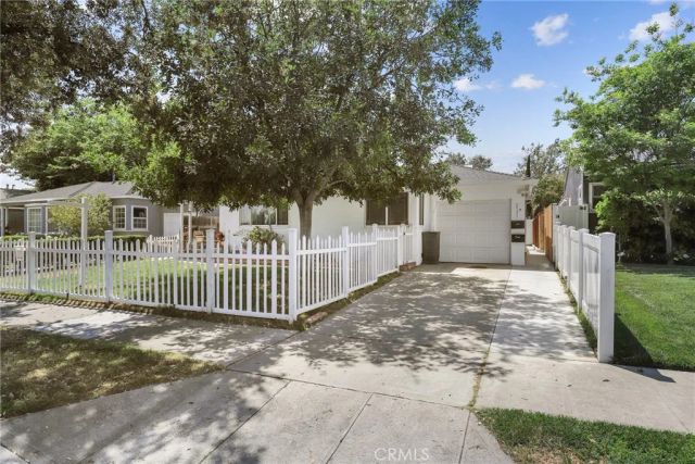 2129 N Pepper Street, Burbank, CA 91505
