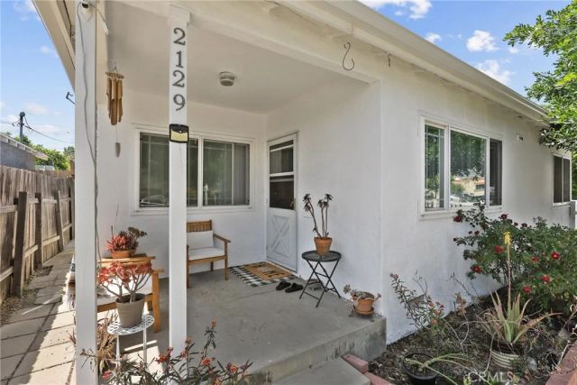 2129 N Pepper Street, Burbank, CA 91505