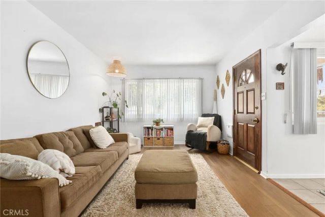 2129 N Pepper Street, Burbank, CA 91505