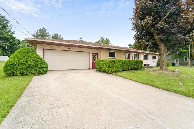 636 Calumet AVENUE, Kiel, WI 53042