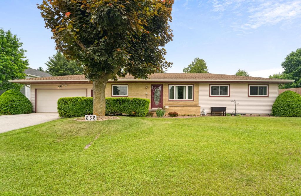 636 Calumet AVENUE, Kiel, WI 53042