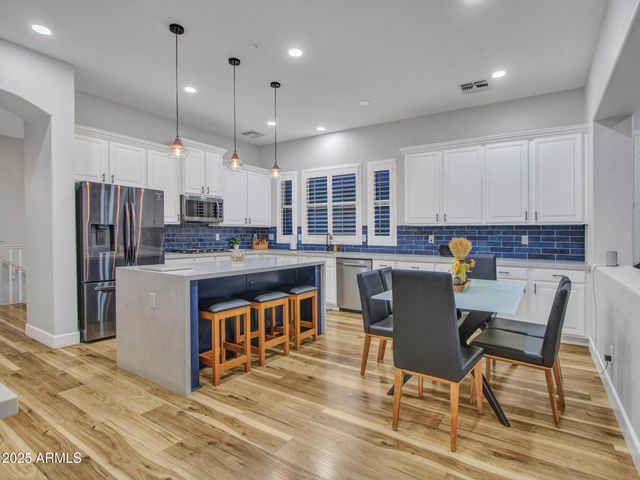 8616 W CLARA Lane, Peoria, AZ 85382