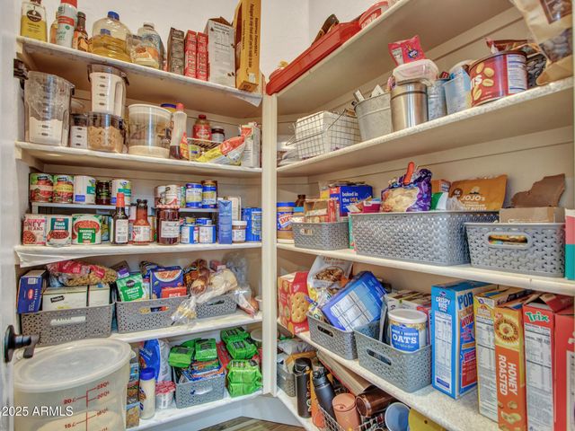 8616 W CLARA Lane, Peoria, AZ 85382