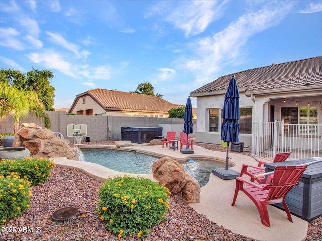 8616 W CLARA Lane, Peoria, AZ 85382