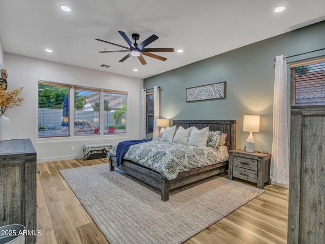 8616 W CLARA Lane, Peoria, AZ 85382