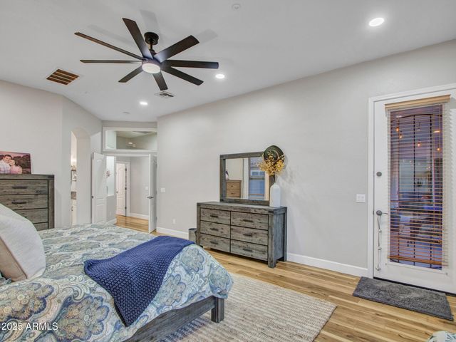 8616 W CLARA Lane, Peoria, AZ 85382