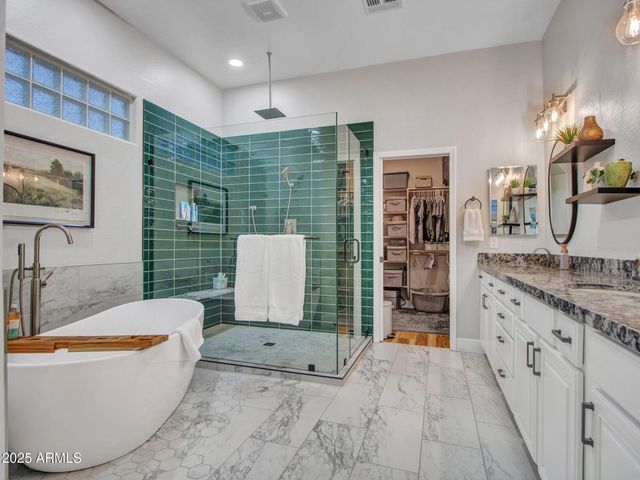 8616 W CLARA Lane, Peoria, AZ 85382