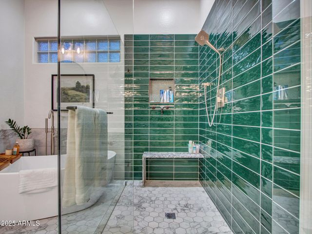 8616 W CLARA Lane, Peoria, AZ 85382