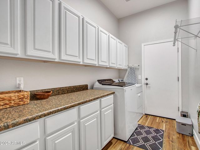 8616 W CLARA Lane, Peoria, AZ 85382