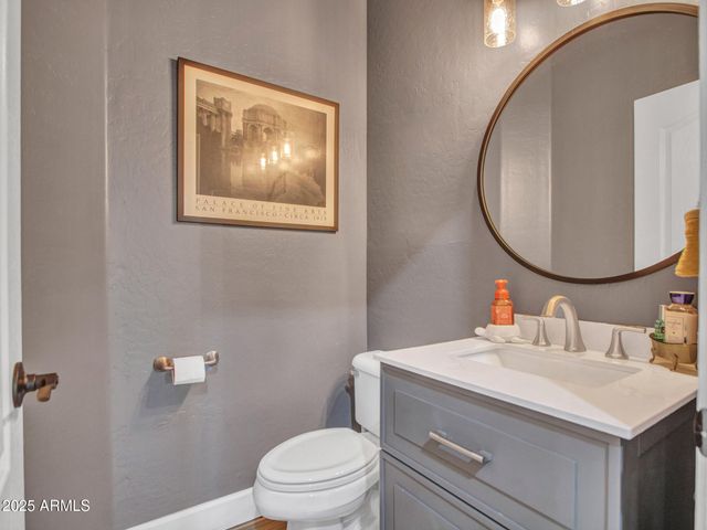 8616 W CLARA Lane, Peoria, AZ 85382