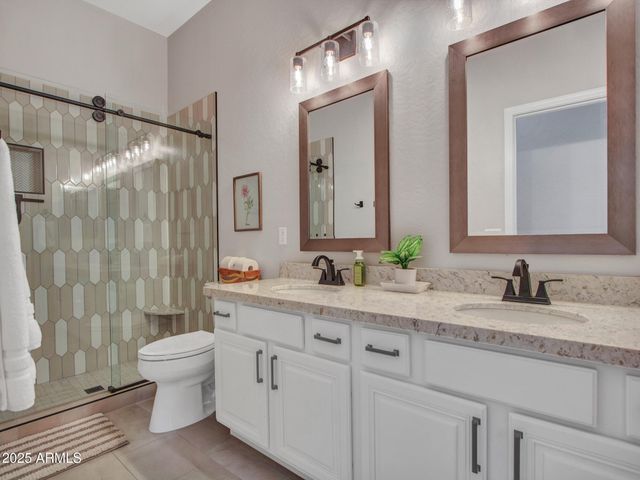 8616 W CLARA Lane, Peoria, AZ 85382