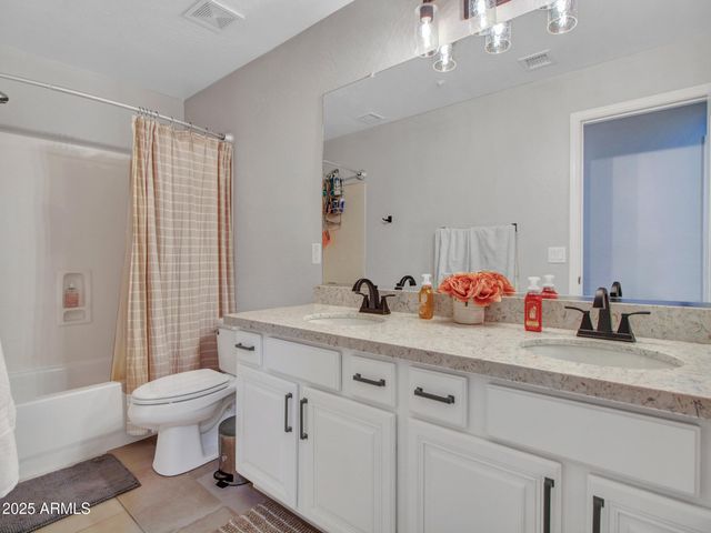 8616 W CLARA Lane, Peoria, AZ 85382