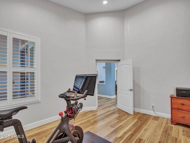 8616 W CLARA Lane, Peoria, AZ 85382