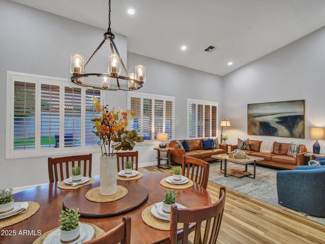 8616 W CLARA Lane, Peoria, AZ 85382