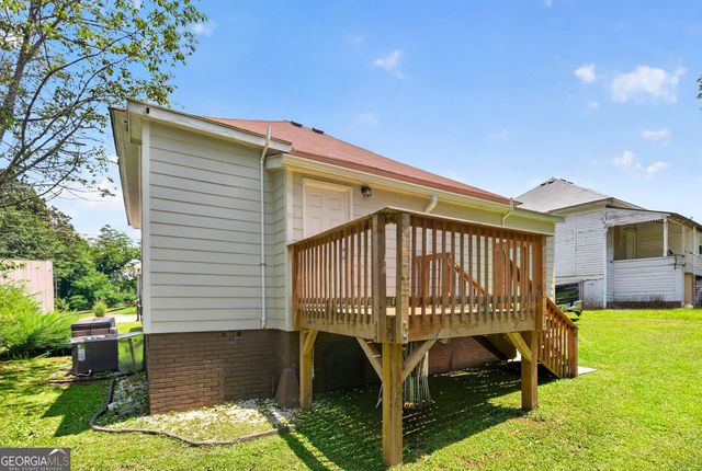128 Grady Smith Street, Grantville, GA 30220