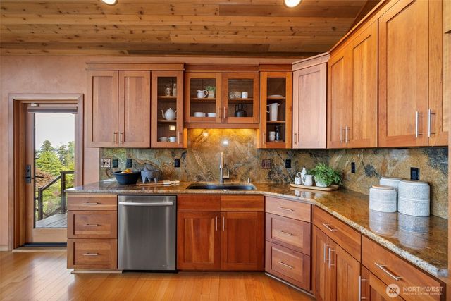 1323 Jackson Street, Port Townsend, WA 98368