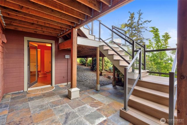 1323 Jackson Street, Port Townsend, WA 98368