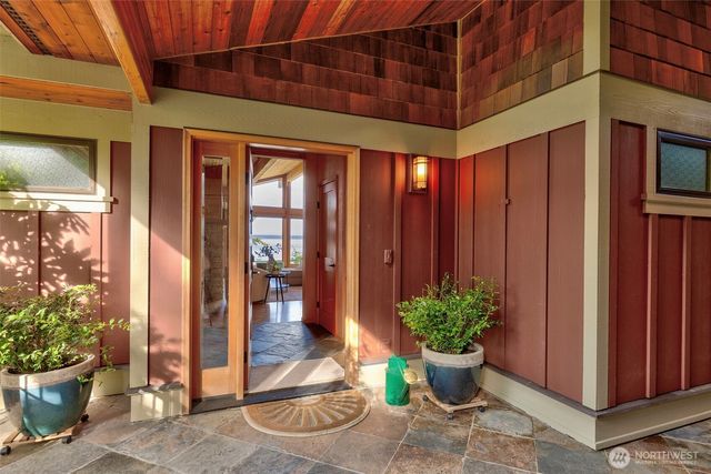 1323 Jackson Street, Port Townsend, WA 98368
