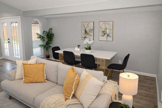 5229 Cook Circle, The Colony, TX 75056