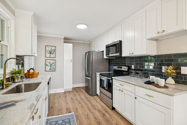 428 Coventry Dr, Nashville, TN 37211