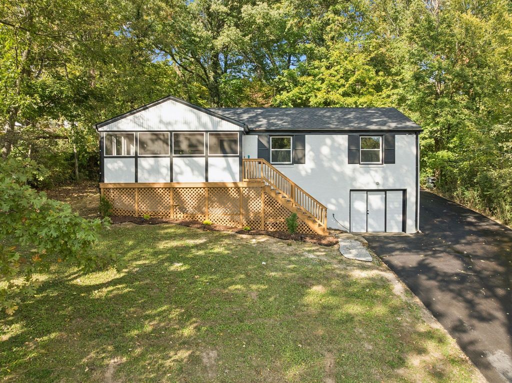 428 Coventry Dr, Nashville, TN 37211