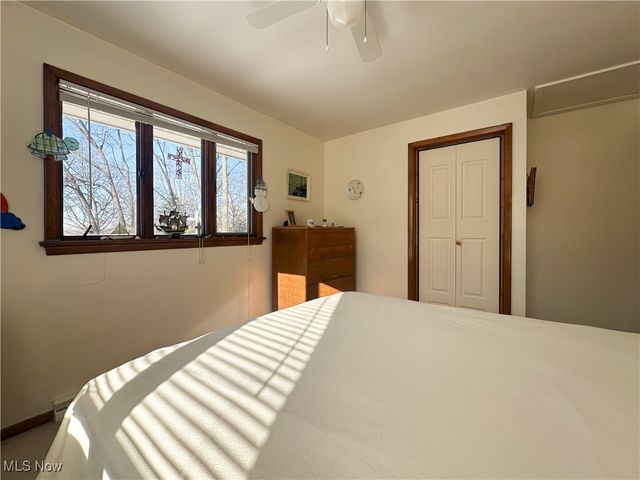 812 Hartzell Avenue, Niles, OH 44446