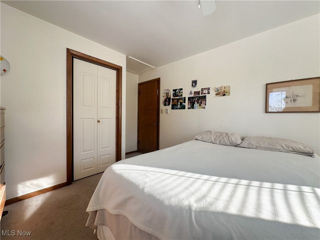 812 Hartzell Avenue, Niles, OH 44446