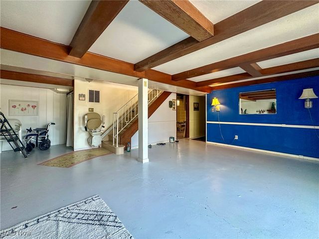 812 Hartzell Avenue, Niles, OH 44446