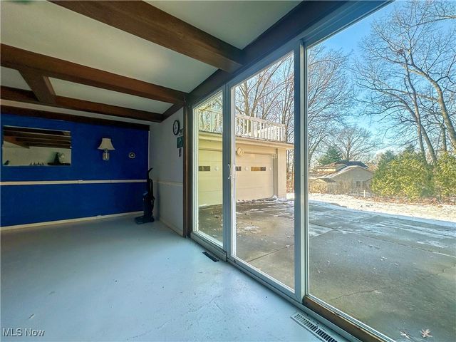 812 Hartzell Avenue, Niles, OH 44446