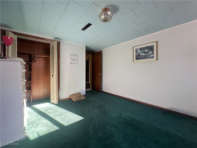 812 Hartzell Avenue, Niles, OH 44446