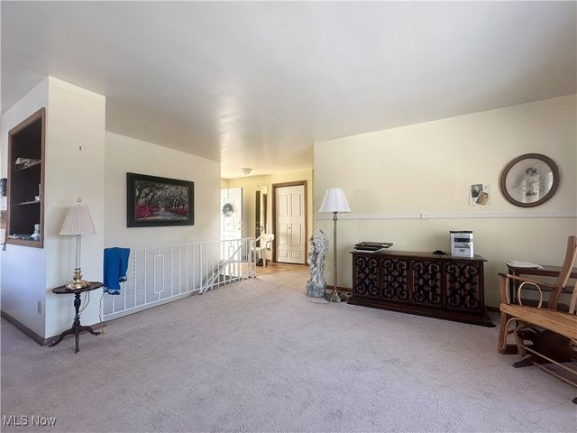 812 Hartzell Avenue, Niles, OH 44446