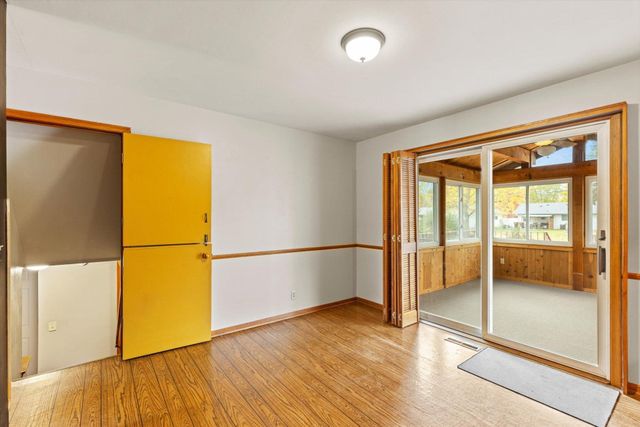 8468 Hyde Avenue S, Cottage Grove, MN 55016