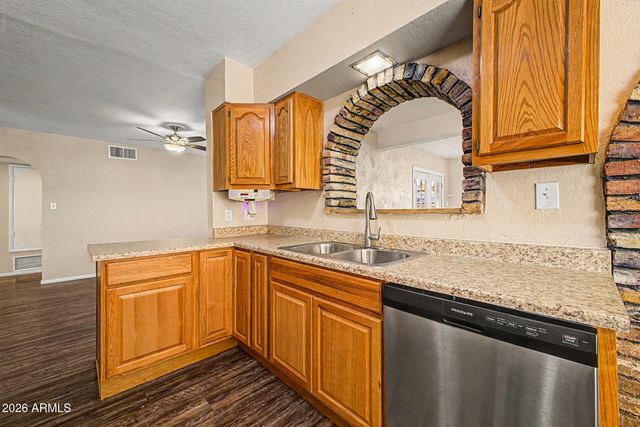 2315 W SHADY GLEN Avenue, Phoenix, AZ 85023