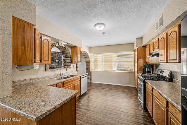 2315 W SHADY GLEN Avenue, Phoenix, AZ 85023