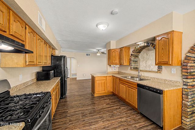 2315 W SHADY GLEN Avenue, Phoenix, AZ 85023