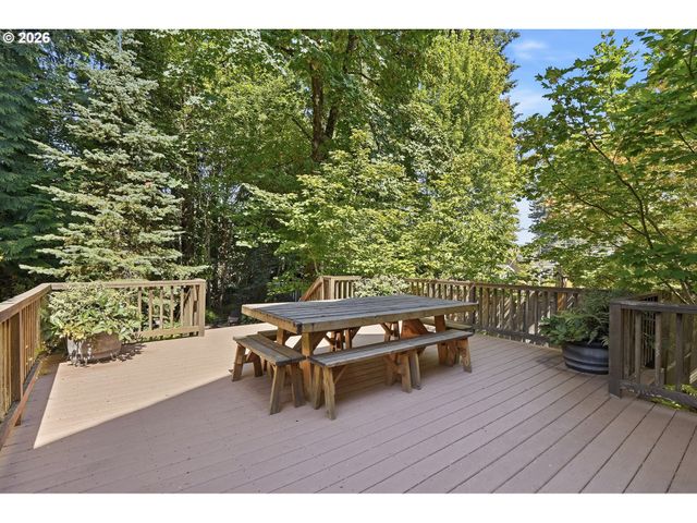 14374 Nw TRIPTON Ct, Beaverton, OR 97006
