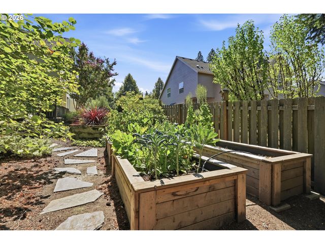 14374 Nw TRIPTON Ct, Beaverton, OR 97006