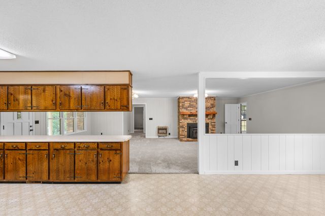 3270 Lake Kathy Road, Tunnel Hill, GA 30755