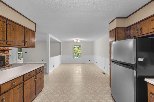 3270 Lake Kathy Road, Tunnel Hill, GA 30755