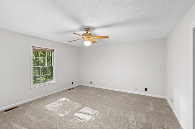 3270 Lake Kathy Road, Tunnel Hill, GA 30755