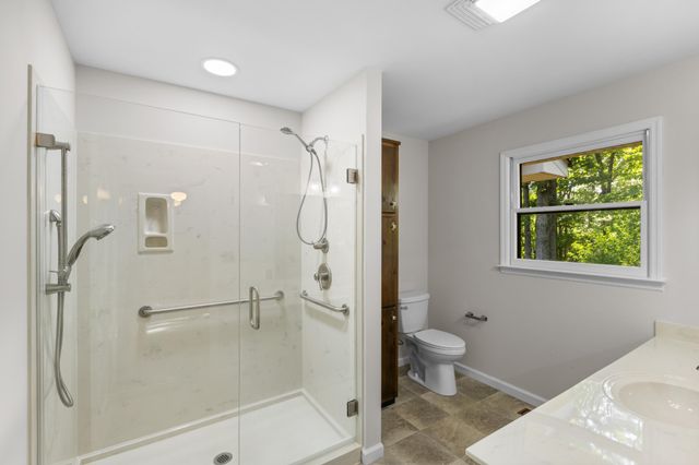 3270 Lake Kathy Road, Tunnel Hill, GA 30755
