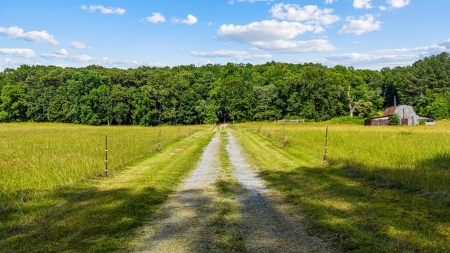 3270 Lake Kathy Road, Tunnel Hill, GA 30755