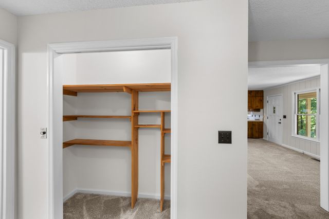 3270 Lake Kathy Road, Tunnel Hill, GA 30755