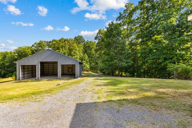 3270 Lake Kathy Road, Tunnel Hill, GA 30755