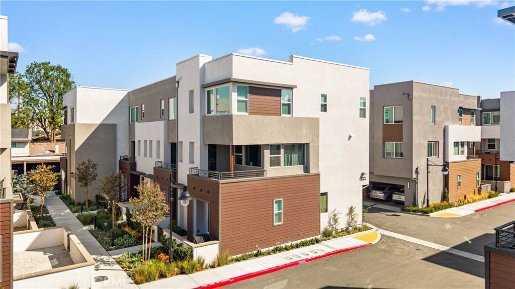 603 S LYON, Santa Ana, CA 92705 — exterior