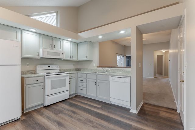 1703 Greencastle Drive, Evansville, IN 47715