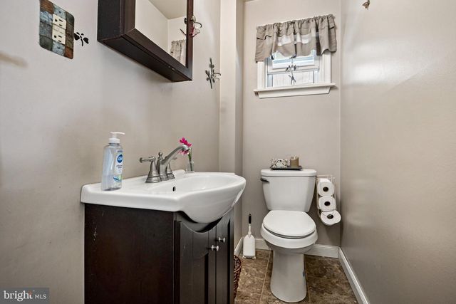 2623 BURNING TREE RD, Pennsauken Twp, NJ 08109