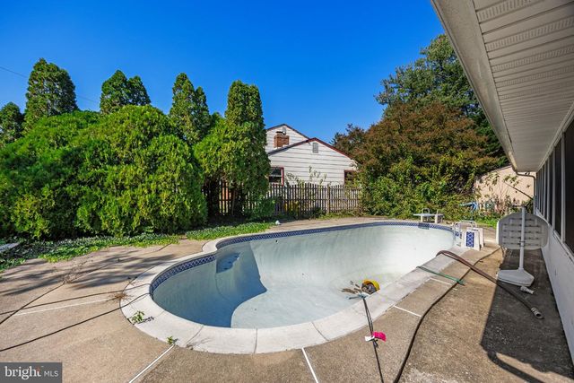 2623 BURNING TREE RD, Pennsauken Twp, NJ 08109