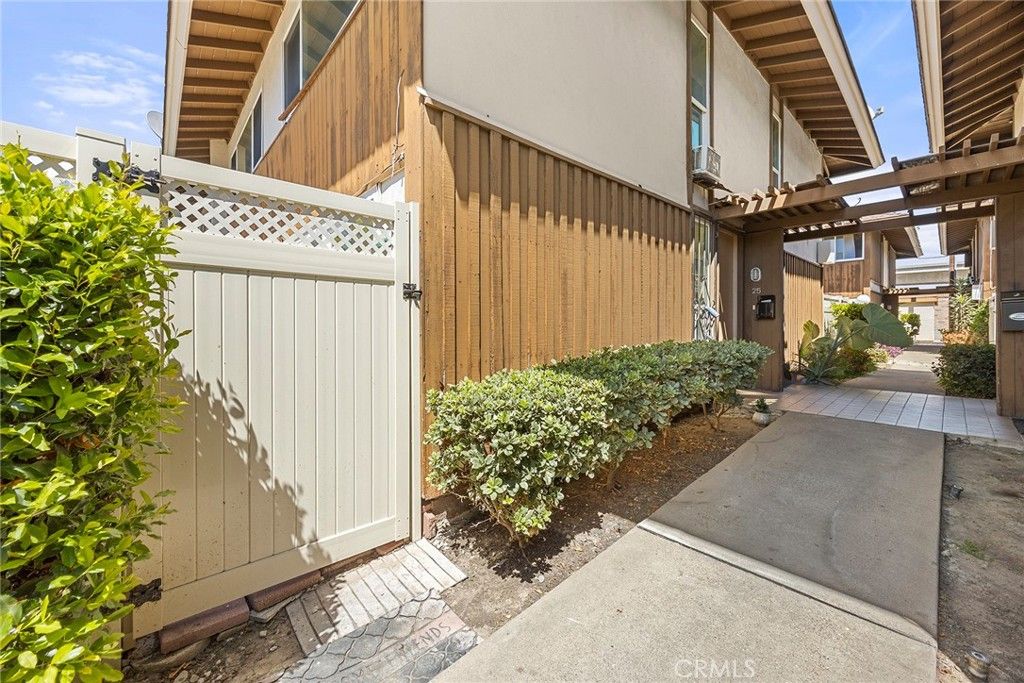 15500 Tustin Village 25, Tustin, CA 92780 — exterior